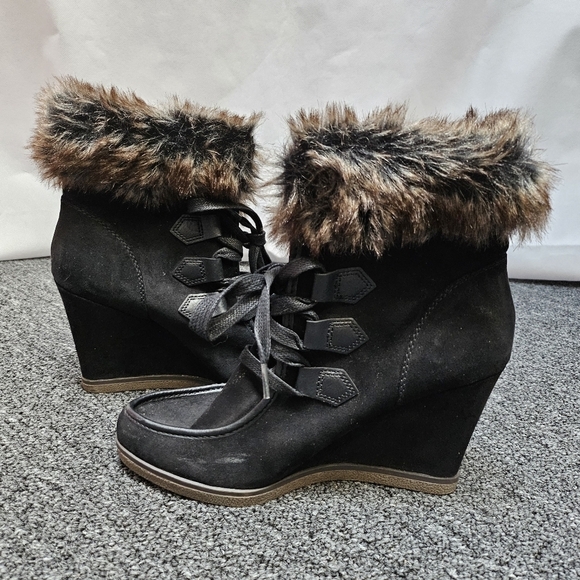Merona Jaden Faux Suede Shearling Black Wedge Lace Up Boots Size 8 - Picture 4 of 9